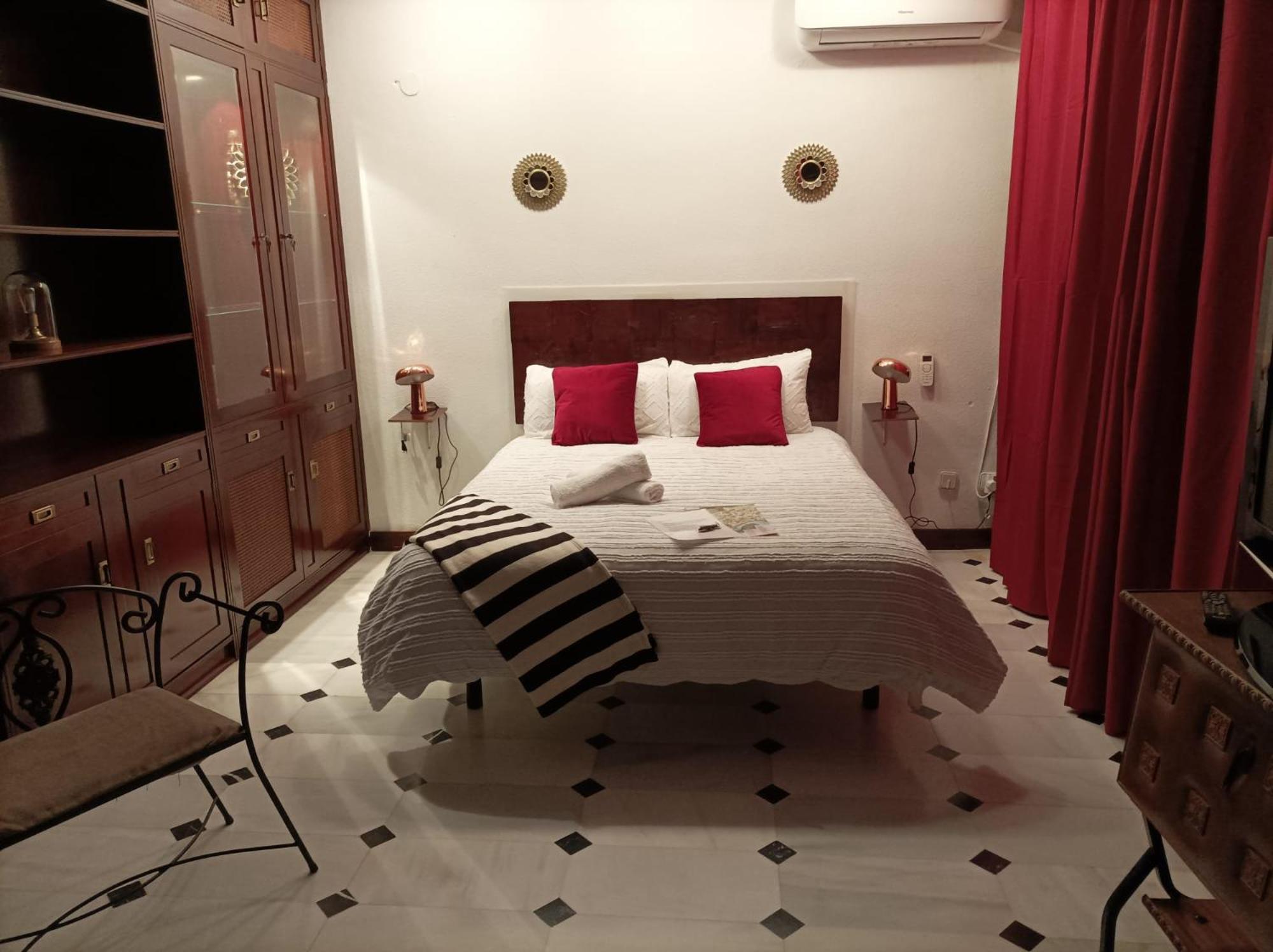 San Basilio'S Red House Bed & Breakfast Кордоба Стая снимка